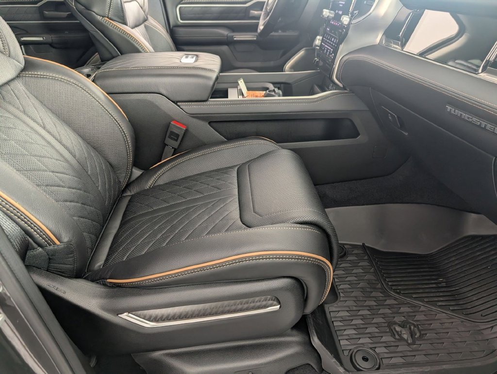 Used 2026 RAM 1500 Tungsten AWD/4WD image 31