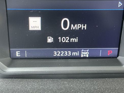 Used 2021 GMC Sierra 1500 SLT w/ SLT Convenience Package image 24