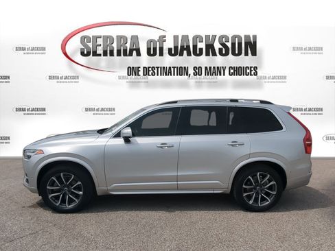 Used 2016 Volvo XC90 T6 Momentum AWD/4WD image 5