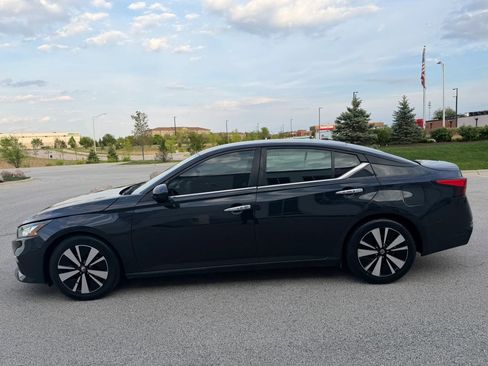 Used 2021 Nissan Altima 2.5 SV FWD image 5
