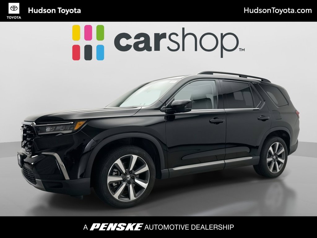Used 2023 Honda Pilot Touring image 1