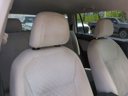 Used 2021 Volkswagen Tiguan S FWD image 7