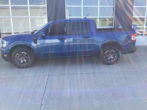 Used 2023 Ford Maverick XLT w/ XLT Luxury Package FWD image 2