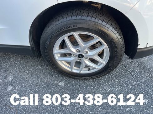 Used 2023 Ford Edge SEL image 29