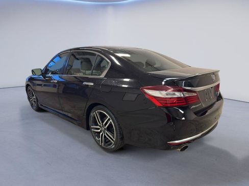 Used 2017 Honda Accord Sport Special Edition image 5