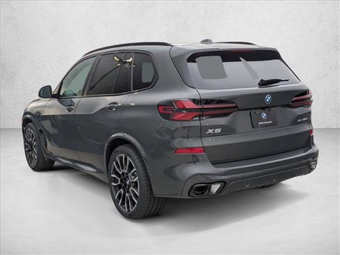 New 2026 BMW X5 xDrive50e image 9