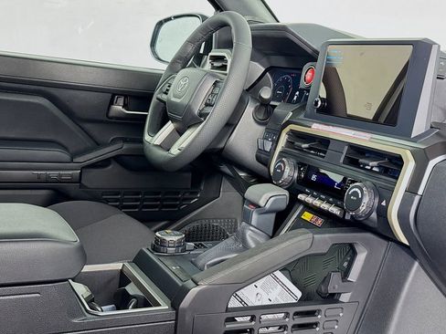 New 2025 Toyota Tacoma TRD Off-Road image 32