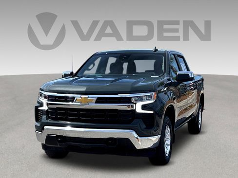 Used 2025 Chevrolet Silverado 1500 LT image 3