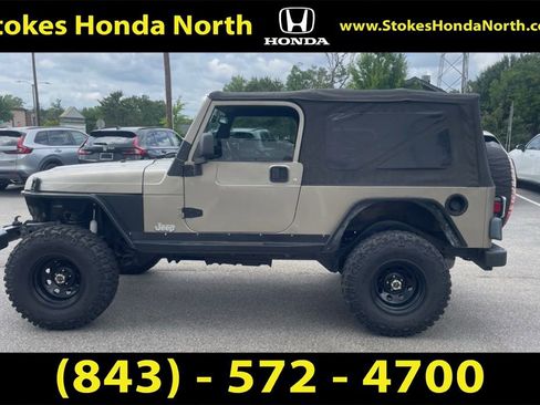 Used 2004 Jeep Wrangler 4WD image 6