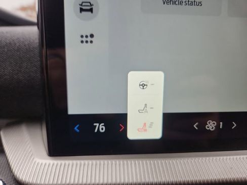 Certified 2025 Ford Explorer ST-Line image 23