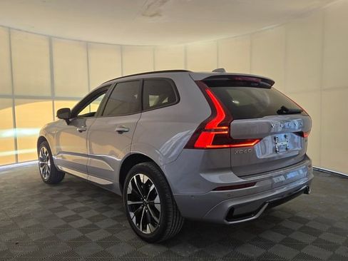 New 2026 Volvo XC60 B5 Plus image 16