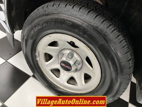 Used 2018 GMC Sierra 1500 2WD Regular Cab image 10