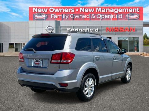 Used 2017 Dodge Journey SXT FWD image 5