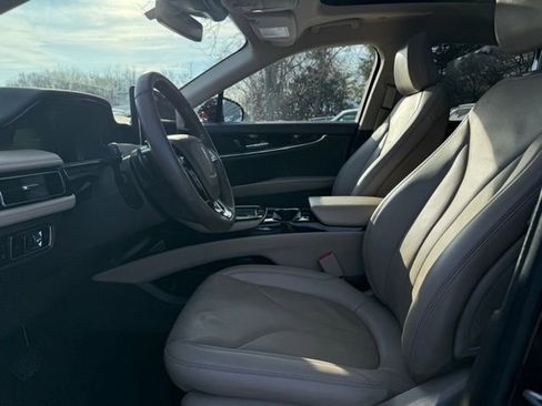 Certified 2023 Lincoln Nautilus Reserve w/ Luxury Package image 18