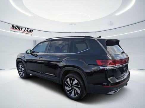 Used 2025 Volkswagen Atlas SE AWD/4WD image 5
