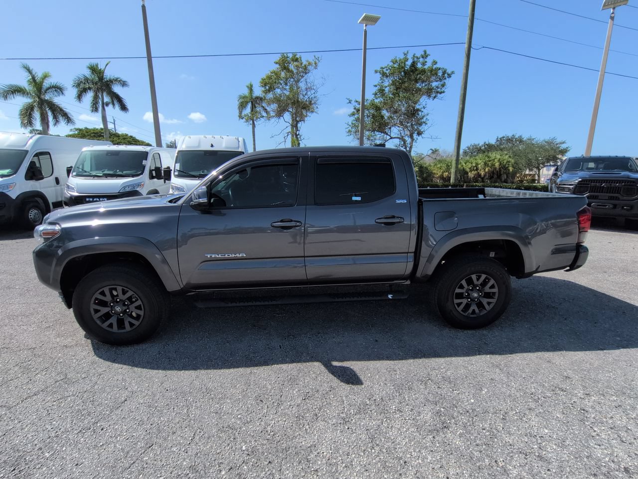 Used 2023 Toyota Tacoma SR5 AWD/4WD image 8