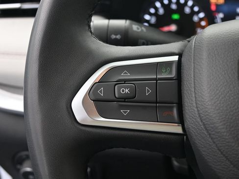 Used 2025 Jeep Compass Limited AWD/4WD image 31
