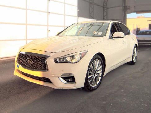 Used 2021 INFINITI Q50 Luxe RWD image 1