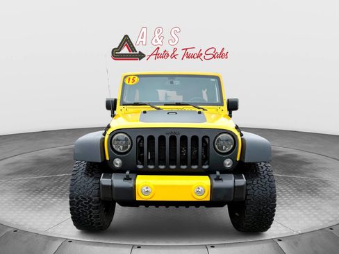 Used 2015 Jeep Wrangler Unlimited Sport w/ Quick Order Package 24S AWD/4WD image 2