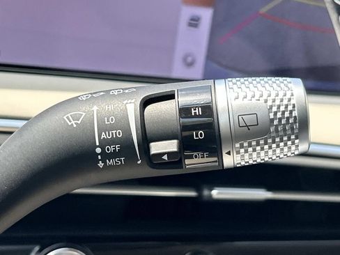 New 2027 Genesis GV70 2.5T Advanced AWD/4WD image 33