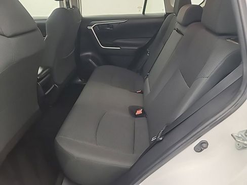 Used 2021 Toyota RAV4 LE FWD image 21