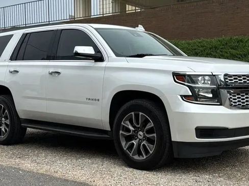 Used 2016 Chevrolet Tahoe LT RWD image 3