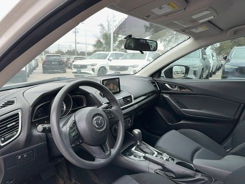 Used 2016 MAZDA MAZDA3 i Sport image 11