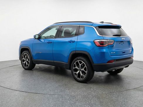 Used 2025 Jeep Compass Limited AWD/4WD image 6