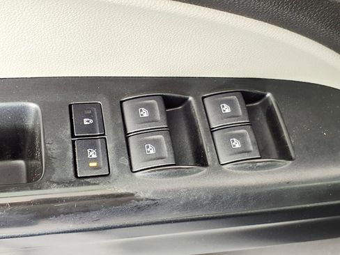 Used 2019 GMC Canyon 2WD Crew Cab w/ Convenience Package image 17