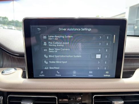 Used 2021 Lincoln Aviator Grand Touring w/ Elements Package Plus AWD/4WD image 35