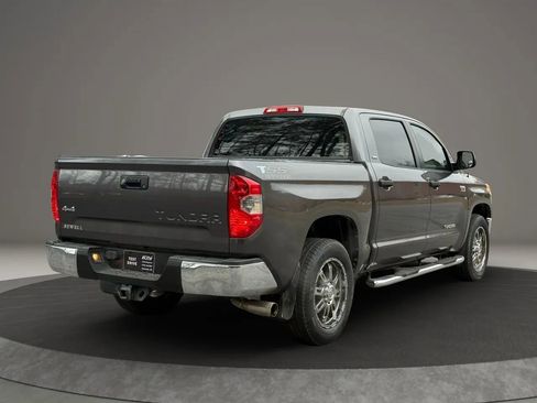 Used 2014 Toyota Tundra SR5 w/ SR5 Upgrade Package image 4