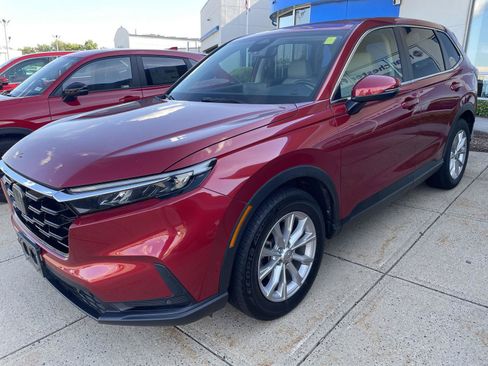 Used 2024 Honda CR-V EX-L image 3