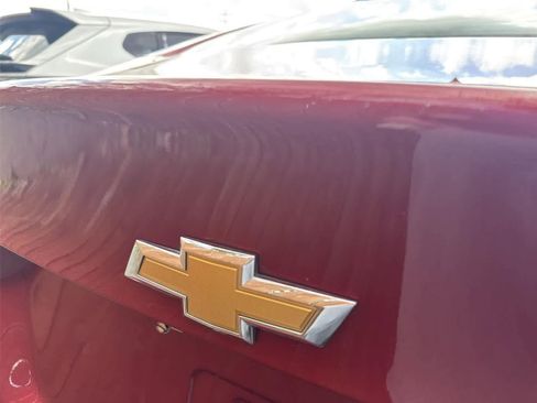 Used 2016 Chevrolet Malibu LT image 8