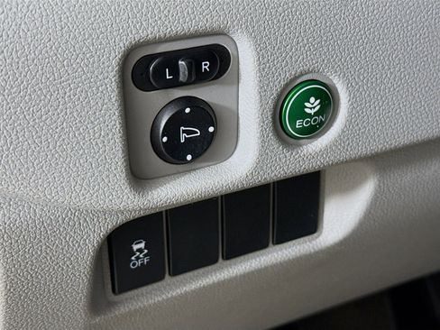 Used 2017 Honda Pilot EX-L image 9