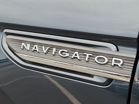 New 2024 Lincoln Navigator L Reserve image 10