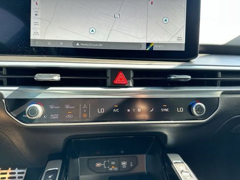 Used 2024 Kia Sorento SX Prestige image 68