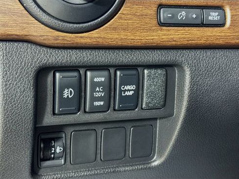Used 2018 Nissan Titan Platinum Reserve w/ Platinum Utility Package AWD/4WD image 14