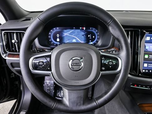 Certified 2025 Volvo V60 B5 Cross Country Plus image 10