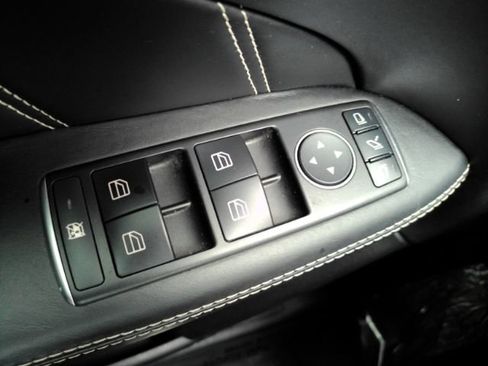 Used 2015 Mercedes-Benz GL 63 AMG 4MATIC image 40