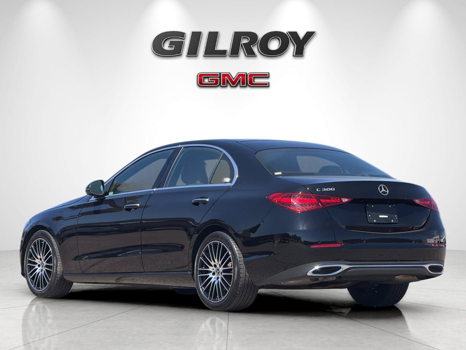 Used 2025 Mercedes-Benz C 300 Sedan image 5
