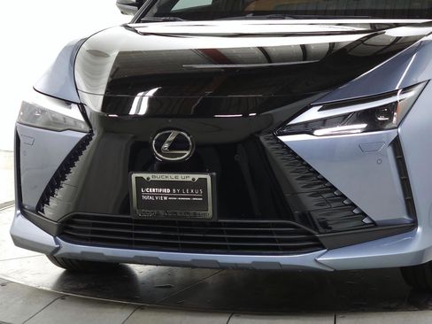 Certified 2023 Lexus RZ 450e Premium w/ Accessory Package (A2) image 3