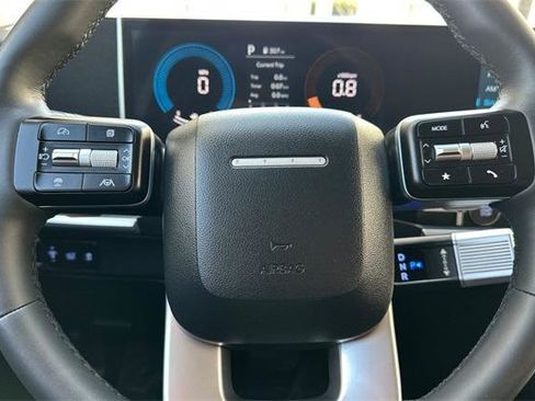 Certified 2025 Hyundai Santa Fe SEL image 25