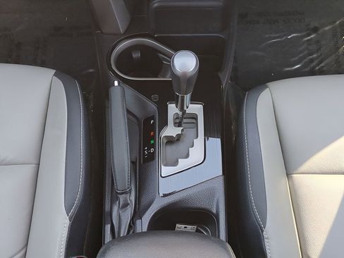 Used 2018 Toyota RAV4 Limited image 27