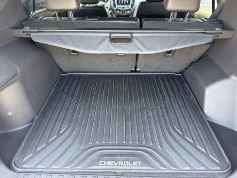 Used 2023 Chevrolet Equinox RS w/ RS Leather Package AWD/4WD image 14