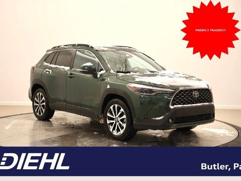 Used 2022 Toyota Corolla Cross XLE w/ Convenience Package image 1