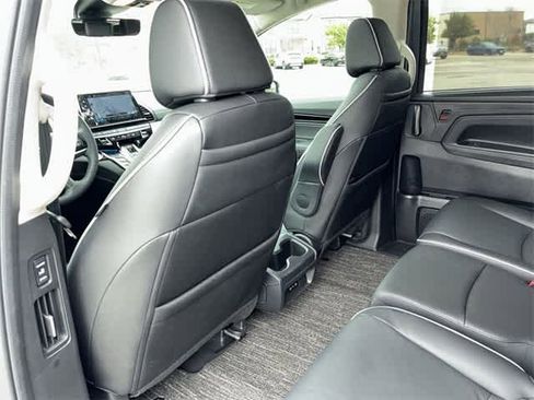 Certified 2026 Honda Odyssey Touring image 26