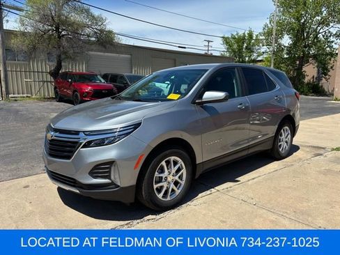 Used 2024 Chevrolet Equinox LT w/ LPO, Floor Liner Package FWD image 1