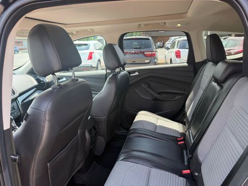Used 2017 Ford Escape Titanium AWD/4WD image 33