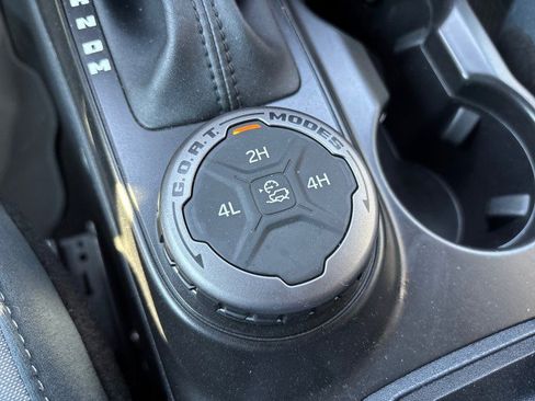 Used 2022 Ford Bronco Outer Banks image 19