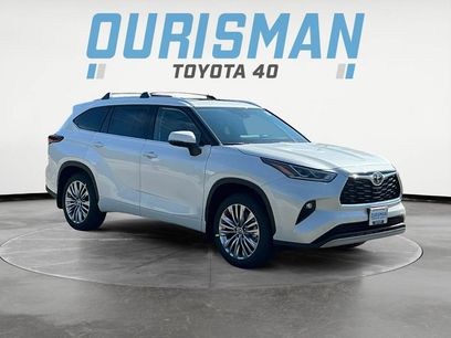 New 2025 Toyota Highlander Platinum